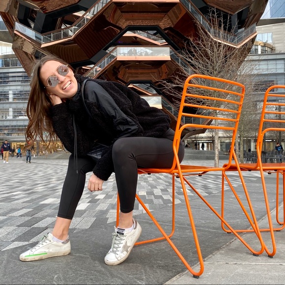 🥂 Meet your Posher, Sophie 🥂 - Picture 10 of 16